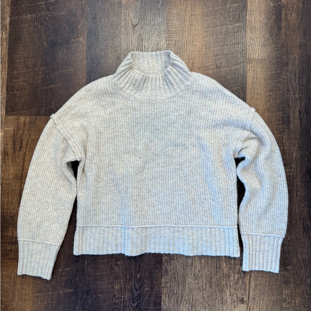 Altar’d state Ribbed Turtleneck cropped Sweater - Cream